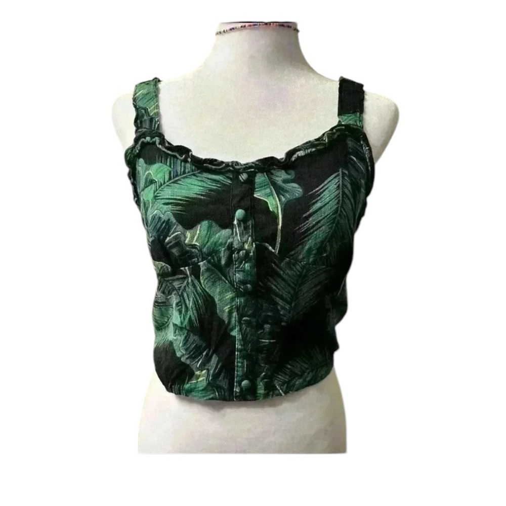 GUESS |  green crop top with tropical leaf pattern | size M